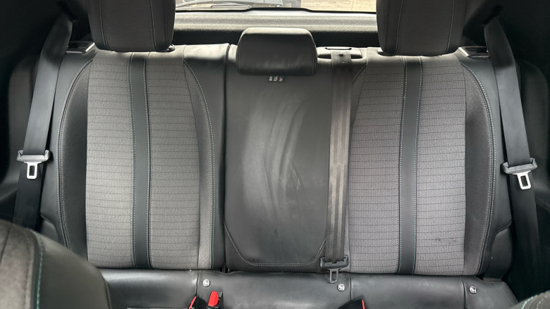 Peugeot 208 1.2 PureTech 100 Allure 5dr EAT8 Petrol Hatchback